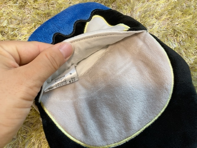 【ラッキー工業 保冷＆保温シート】ペンギンのデザインを選択。前に保冷剤を入れるタイプ、後ろに入れるタイプとあります