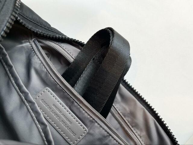 【green label relaxing 2WAY ハッスイ ショルダー バッグ】付属のショルダーストラップは取り外して中のポケットにも収納可能