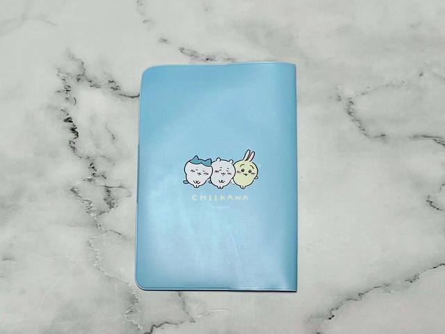 【Seria（セリア）】【Seria（セリア）】ちいかわ 診察券・お薬手帳ケースll／裏面にもイラストが！