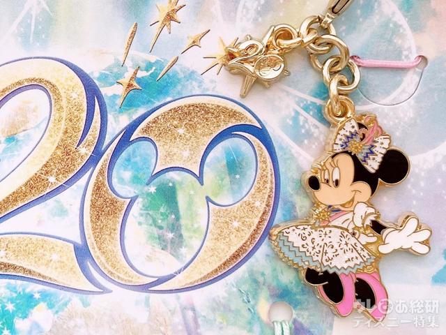 コスチュームも繊細