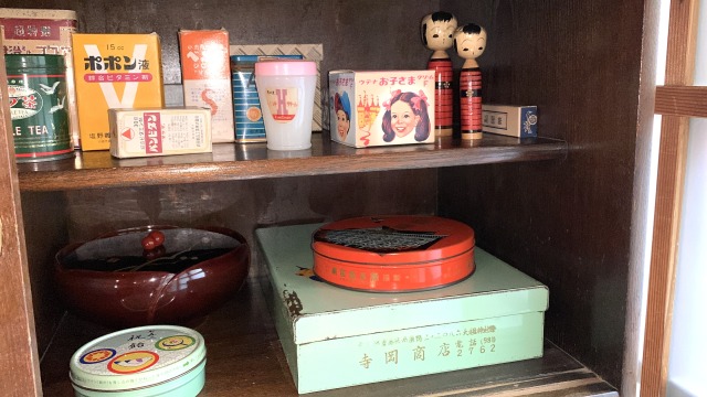 戸棚の中もリアル