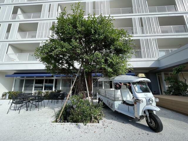 【星野リゾート BEB5沖縄瀬良垣】リゾートらしい雰囲気がたっぷり