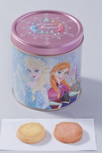 アナとエルサの新グッズ「Frozen Seasons」アソーテッド・クッキー ¥1900 内容量18個（バター＆レモンクッキー9個、ストロベリークッキー9個）©Disney