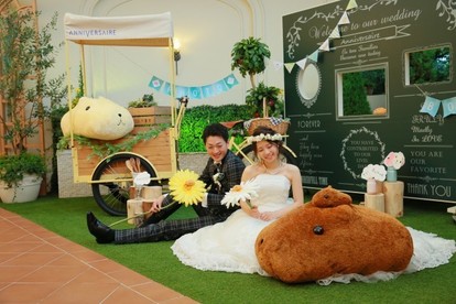 カピバラさんが新郎新婦を祝福！ファンにはたまらないウェディング