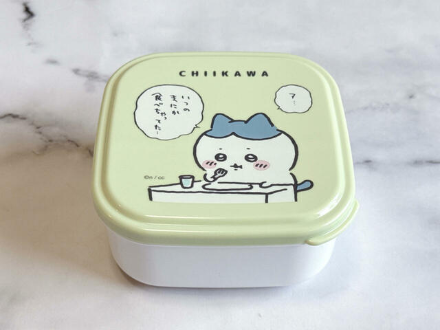 小サイズはミントグリーンのフタ。爽やかな印象です