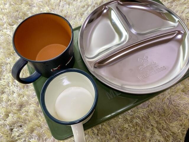 【セリア ステンレス食器 仕切り付プレート（直径約19cm）】日本製で安心