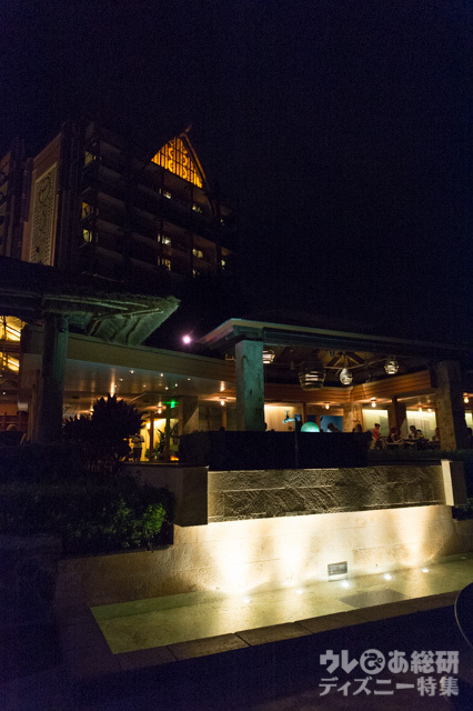 夜の「アマアマ」|アウラニ・ディズニー・リゾート & スパ コオリナ・ハワイ