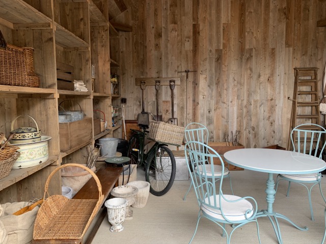 オキノ邸のガレージ