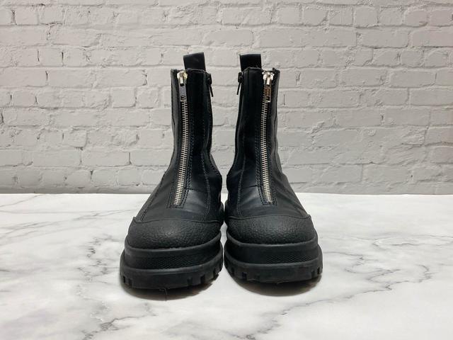 【ZARA】ジップ付きショートブーツ／税込4,990円