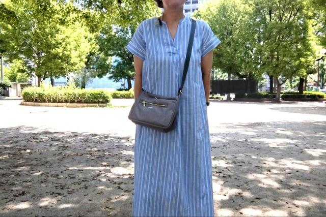 【anello GRANDE（アネロ グランデ） ショルダーバッグ】サイズは（約）縦19×横27×マチ10cm。収納力のわりにコンパクトに見えるのがGood