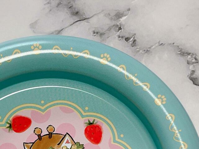 ミントグリーンにベージュの模様が大人かわいい♪