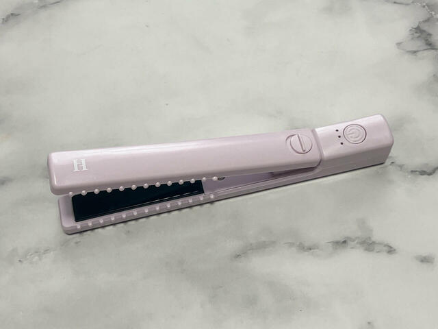 プレートが開く仕様