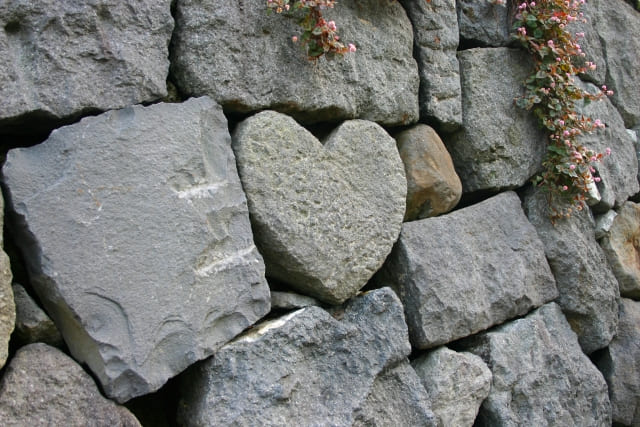 【ハートに見えるスポット】第3位：「眼鏡橋のハートストーン」（長崎・長崎市）