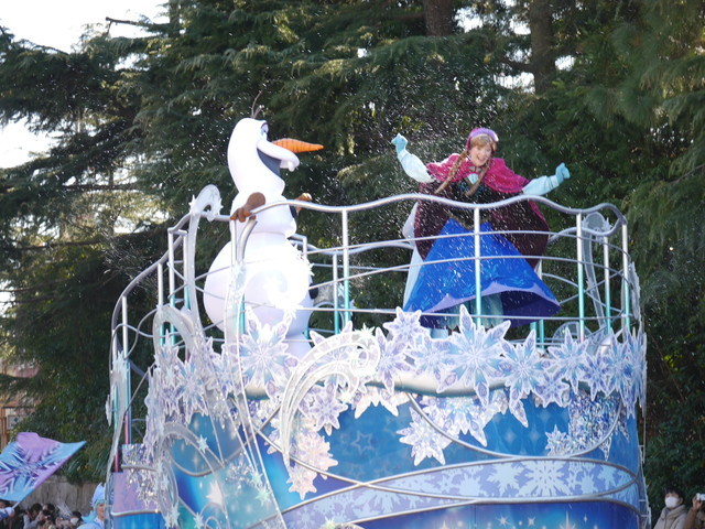 「フローズンファンタジー・グリーティング」　©Disney