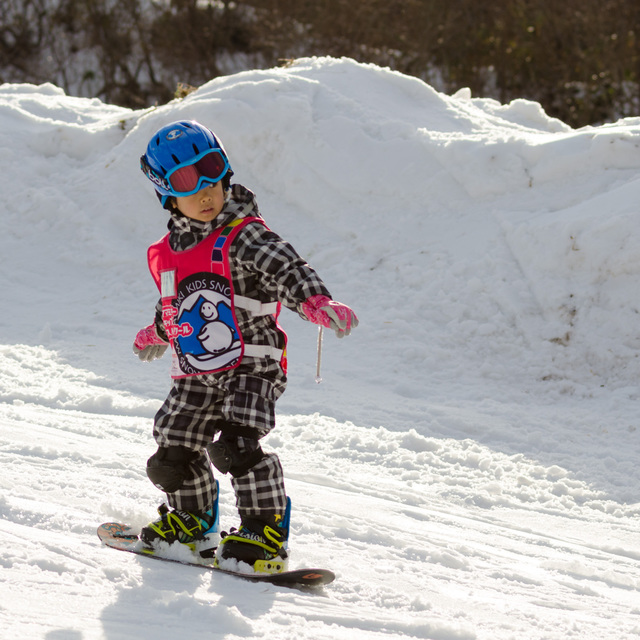 ママミキーキッズスノースクール