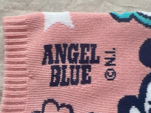 「ANGEL BLUE」のロゴ入り