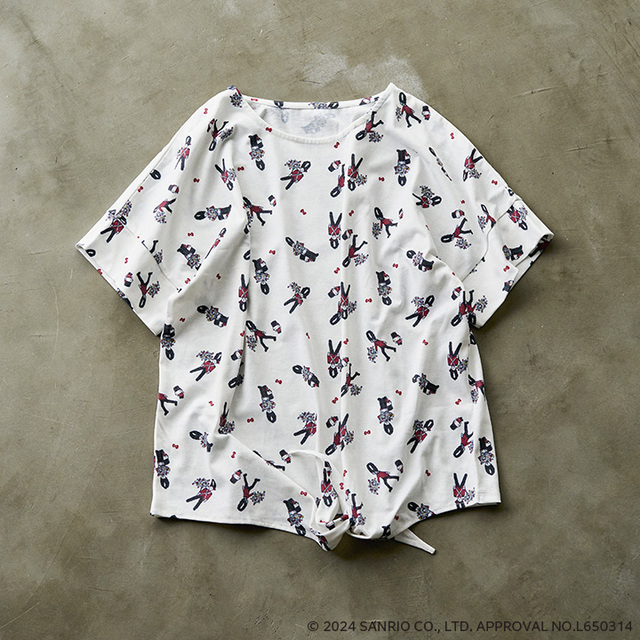 「Hello Kitty」半袖プルオーバー 価格：￥8,690（税込）カラー展開：ホワイト、サイズ展開：38、40　※4月24日（水）より発売予定