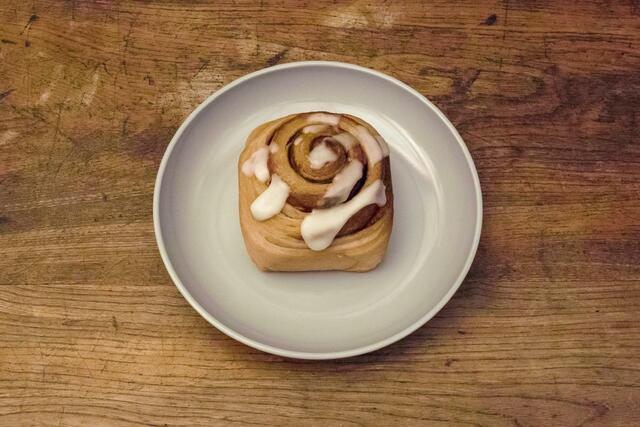 【無印良品 シナモンロール】レンジでチンするだけでお手軽に食べられちゃいます