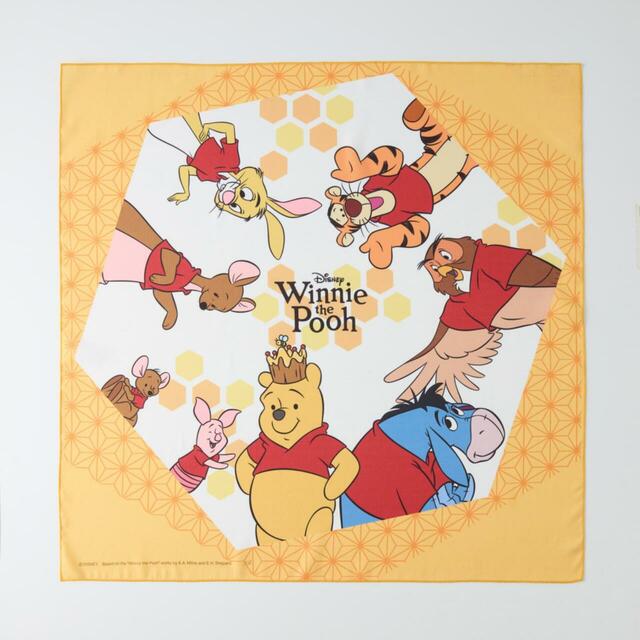 「おせち・三段重『くまのプーさん』(付属品一例)」<価格:28,900円(税込)>【大人気『ミッキー&ミニー』や『ズートピア 2』『くまのプーさん』のおせちが登場!ベルメゾン「ディズニーデザインおせち」8月3日より予約スタート!】