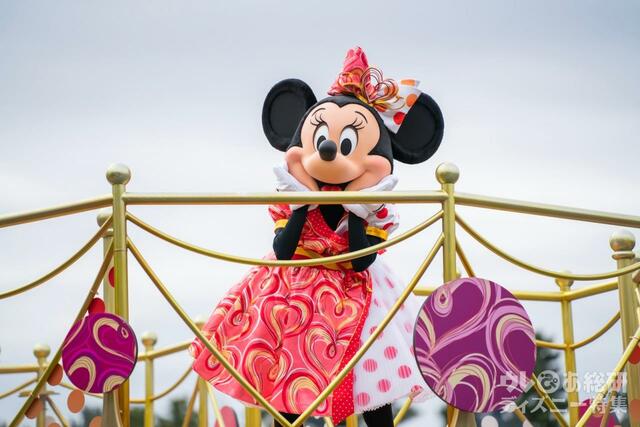 「ミニー、ウィー・ラブ・ユー! 」｜東京ディズニーランド