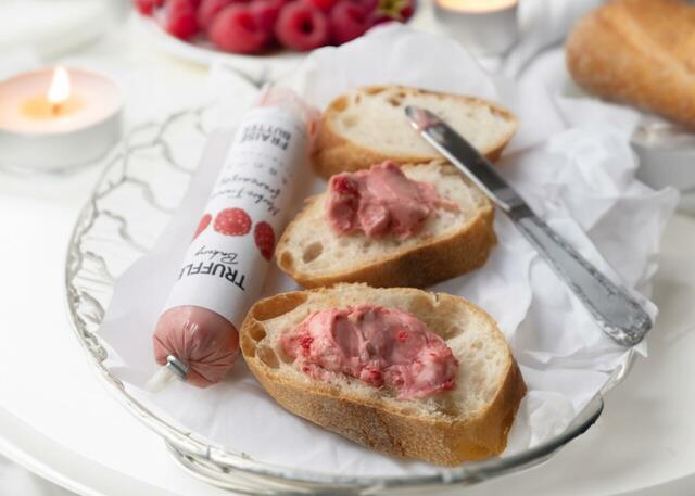 「TruffleBAKERYフランボワーズバター」