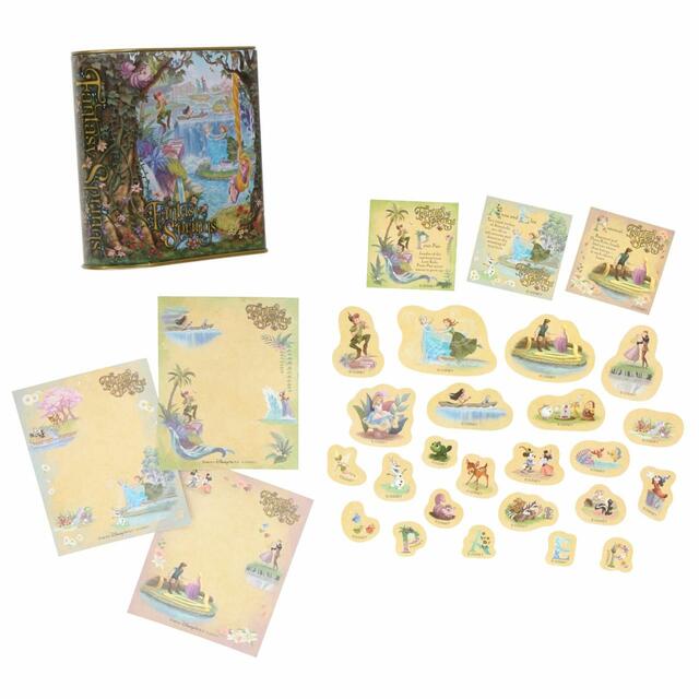 シール＆メモ 1,500円｜「ファンタジースプリングス」の壮大な美しい世界観をテーマにしたグッズ｜販売店舗：東京ディズニーシー「エンポーリオ」｜発売日：2024年5月28日（火）