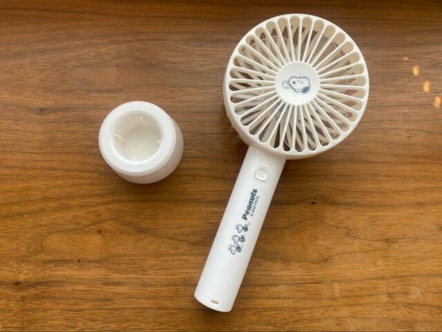 【cookpad plus（クックパッド プラス）2023年夏号増刊 スヌーピーハンディ扇風機】大人女子から圧倒的な人気を集めるスヌーピー