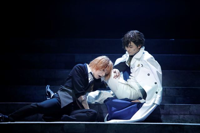 舞台「文豪ストレイドッグス DEAD APPLE」 ©「文豪ストレイドッグス DEAD APPLE」製作委員会