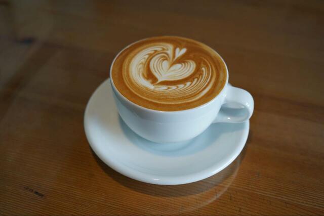 【広島の人気カフェ3選　”choueccha”】店員さんが入れてくれる可愛いラテアート