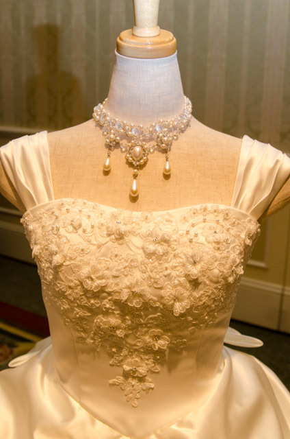 東京ディズニーランドホテル宴会場「シンデレラドリーム」でのウェディングプログラム「ディズニー・ロイヤルドリーム・ウェディング」©Disney