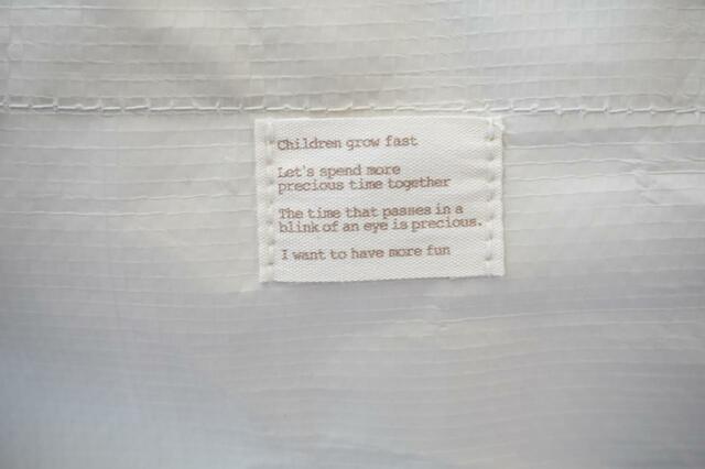 【3COINS マザーズバッグ】子育て中のママを応援するメッセージが