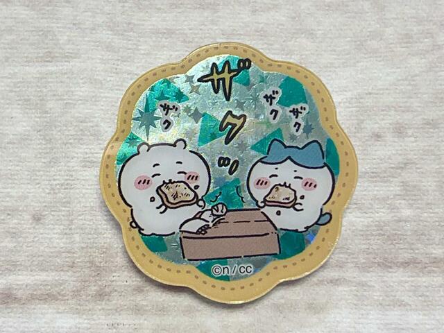 12.グラニュー糖トーストを頬張るちいかわ＆ハチワレでした！