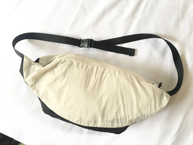 【ワークマン レディーストランスフォームジャケット】ミニバッグには物が入れられます