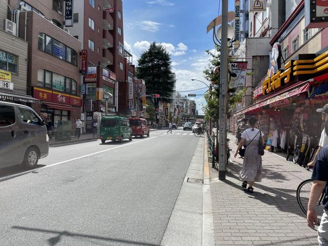 【ソルマリ】『ソルマリ』は大久保通りから少し離れた路地裏にあった