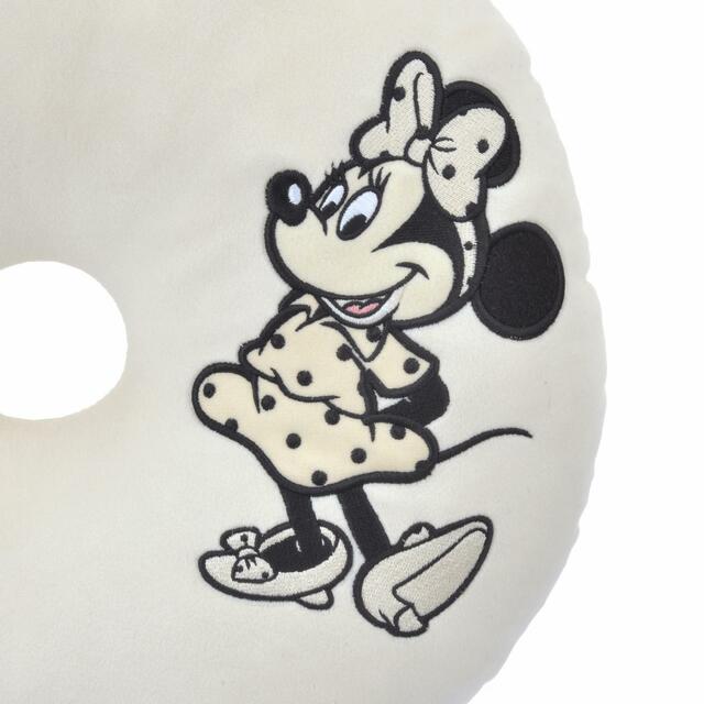 ミニー クッション ドーナツ Minnie’s DOT STYLE 2,200円