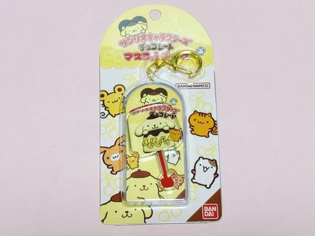 プッシュピンなどを使って、パッケージごと壁に飾るのもおすすめ!