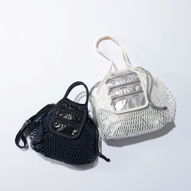 【レスポートサック】SM Net Shoulder Bag H25×W33cm 19,800円、MED Net Tote Bag H30×W40cm 25,300円