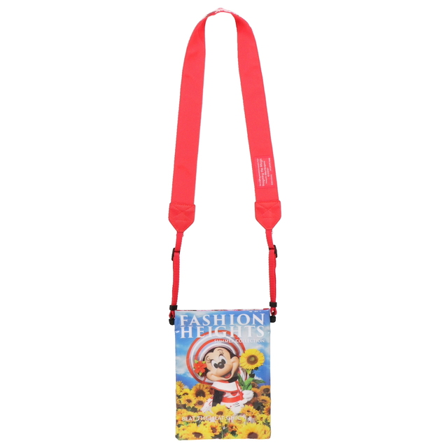 カメラストラップ　¥2,900 カメラを使わないときには、ポーチをつけてショルダーとして使えます! 