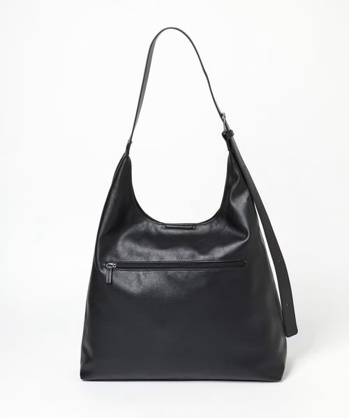 【ローリーズファームの秋冬おすすめバッグランキング 2位】「ヤワラカルイ2WAYショルダーBAG」4,950円(税込)