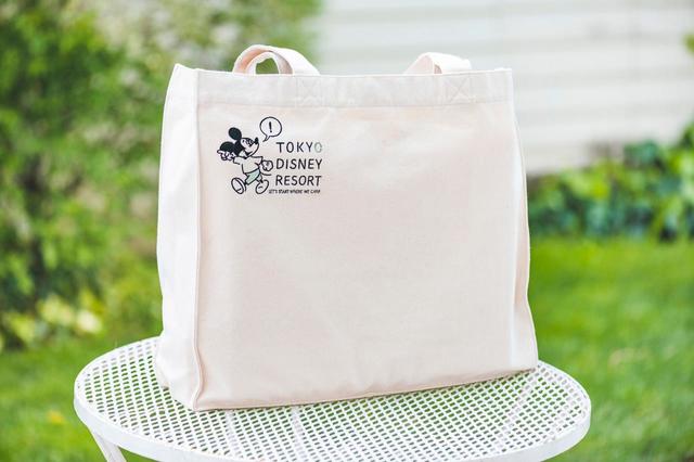 トートバッグ M 3,300円、L 4,200円|東京ディズニーリゾート「LET'S START WHERE WE CAN!」