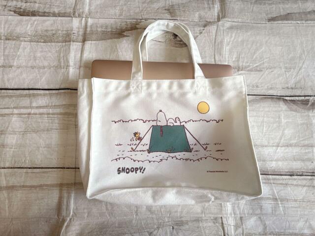 なんと13インチのノートPCが入る！