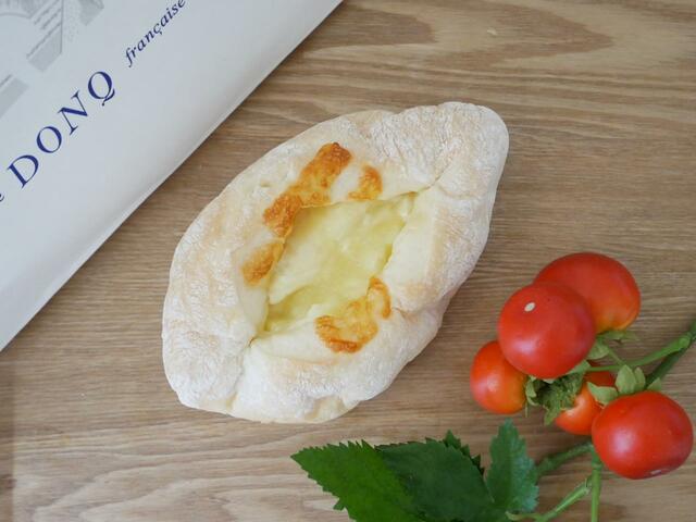 とろけるチーズパン　