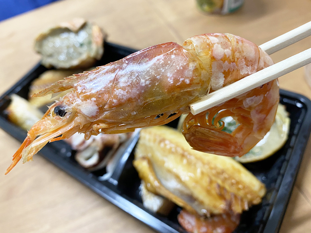 【磯丸水産】磯丸焼きセット／焼いた海老の香りは抜群！