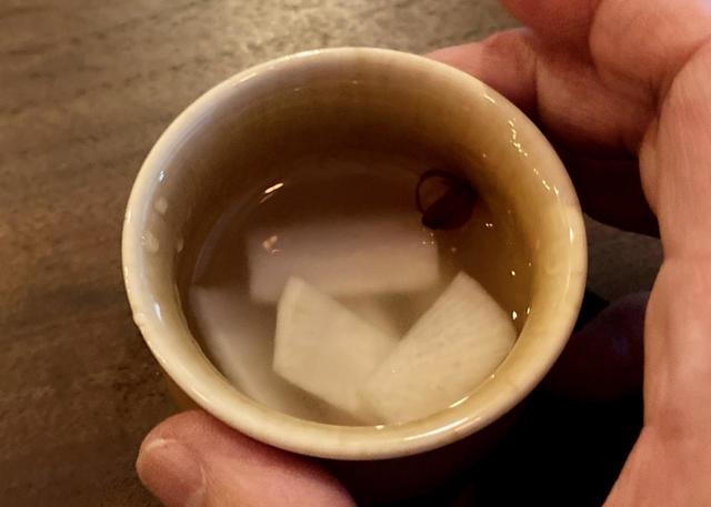 水キムチ。大根を食べ終えたら水も飲み干そう／たらちゃん