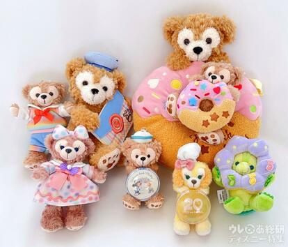 ダッフィーと仲間たち ピンバッジ 8個セット ダッフィー ピンバッジ 8個セット - メルカリ