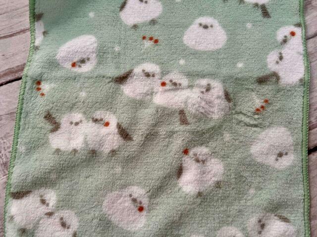 さまざまなポーズのシマエナガがキュート！