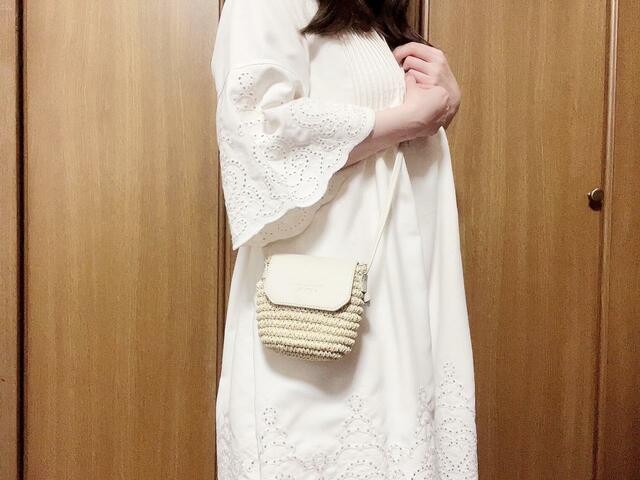 【ROPÉ PICNIC PASSAGE（ロペピクニック パサージュ）】斜めがけにするときはショルダーストラップは最長にしています