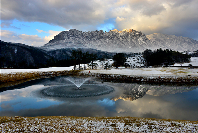雪岳山　写真提供：江原道、韓国観光公社