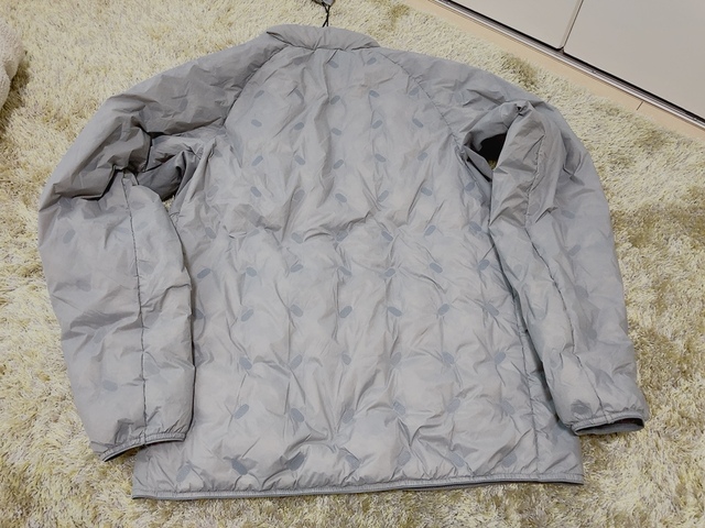 【ワークマン REPAIR-TECH(R)(リペアテック)洗えるフュージョンダウンシームレスミドルワークジャンパー】薄手で羽織りやすいアウターです