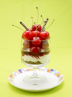 さくらんぼパフェ